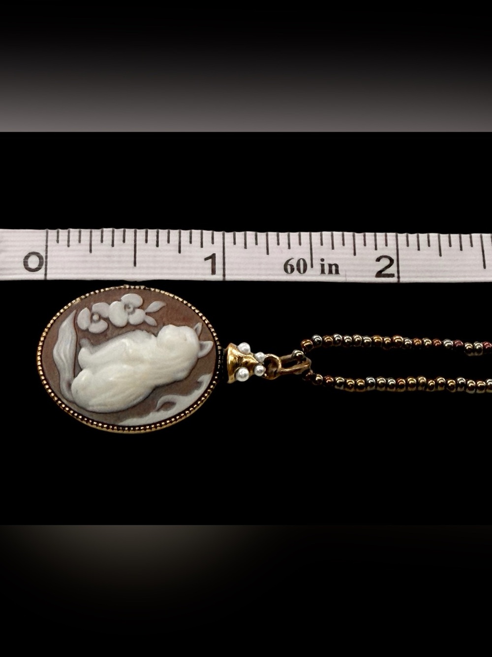 Vintage-Style Cat Cameo Pendant w/ “Druk” Beaded Necklace - Picture 10 of 11